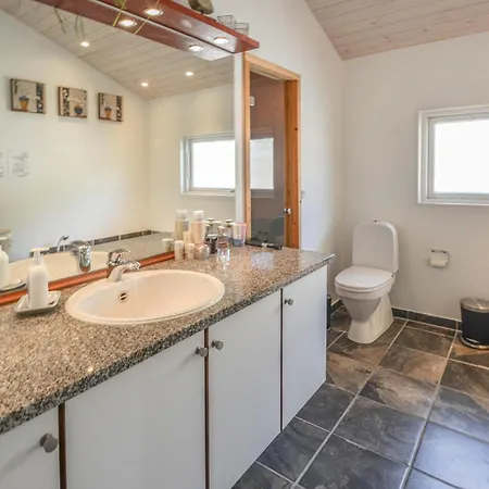4 Bedroom Gorgeous Home In Ebeltoft