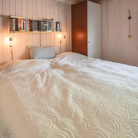 4 Bedroom Gorgeous Home In Ebeltoft Дом отдыха